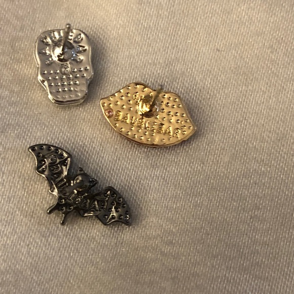 Baublebar Blood Sucker 3 Pair Stud Earring Set Bat, Vampire Lips & Skull NIB - Picture 9 of 12